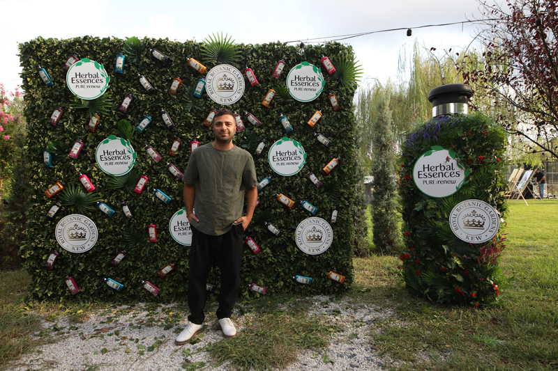 FOTOĞRAF SERGİSİNDE BİR ARAYA GELDİLER