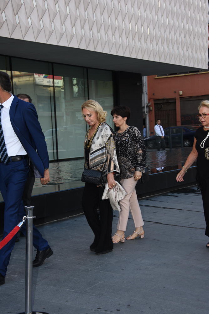 ARTER KAPILARINI AÇTI 