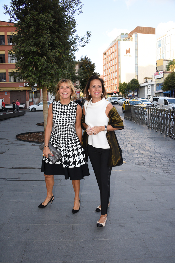 ARTER KAPILARINI AÇTI 