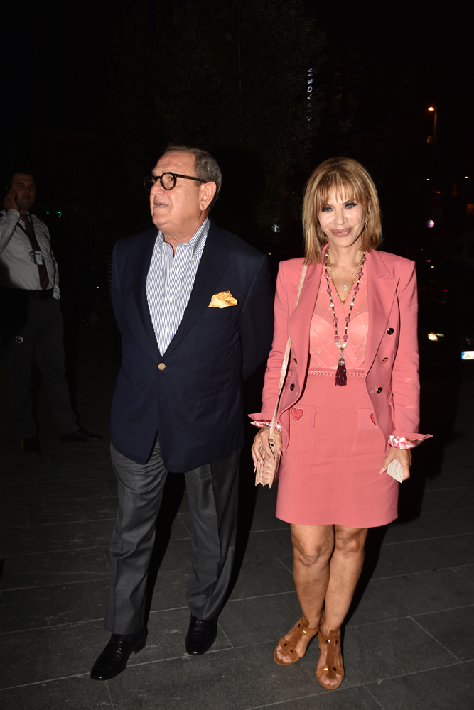 ARTER KAPILARINI AÇTI 