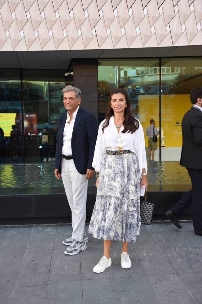 ARTER KAPILARINI AÇTI 