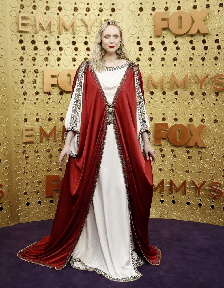 EMMY ÖDÜL TÖRENİ KIRMIZI HALI