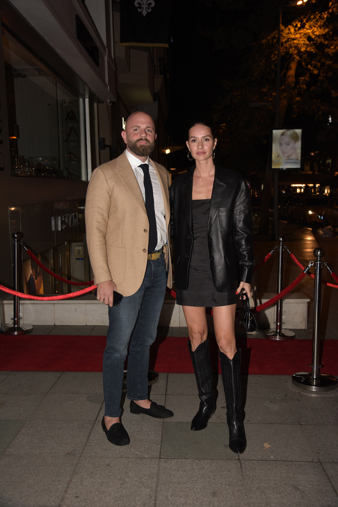 MÜCEVHERDE BALKAN ESİNTİSİ