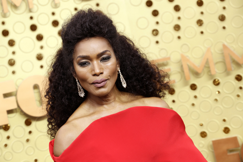 EMMY ÖDÜLLERİ’NDE MÜCEVHER IŞILTISI