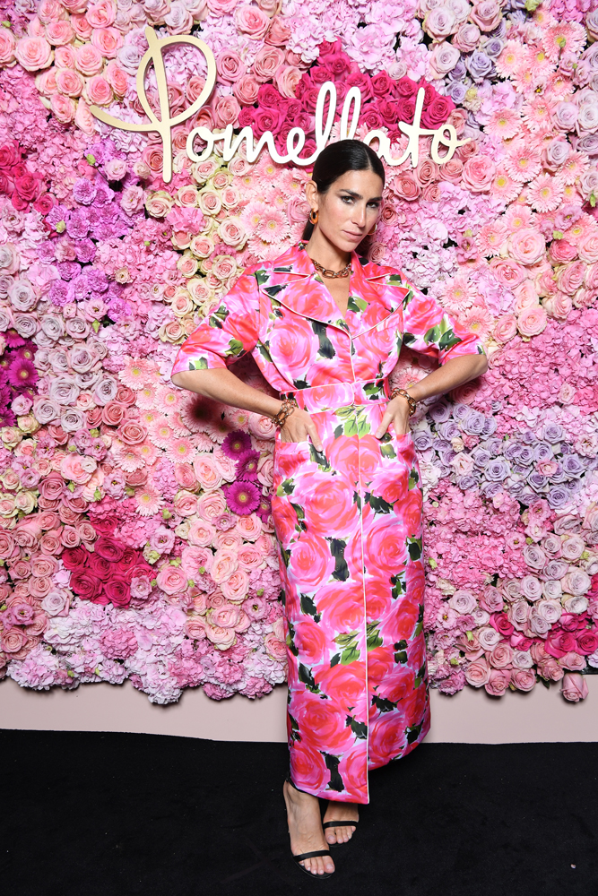 MİLANODA PEMBE DAVET