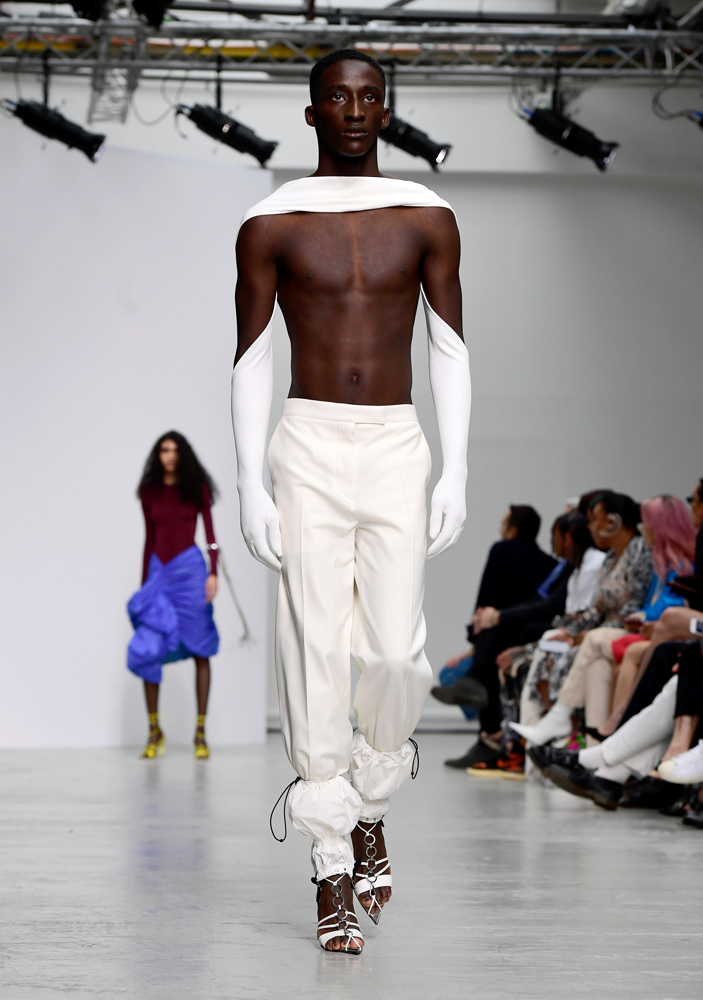 PARİS MODA HAFTASI MUGLER