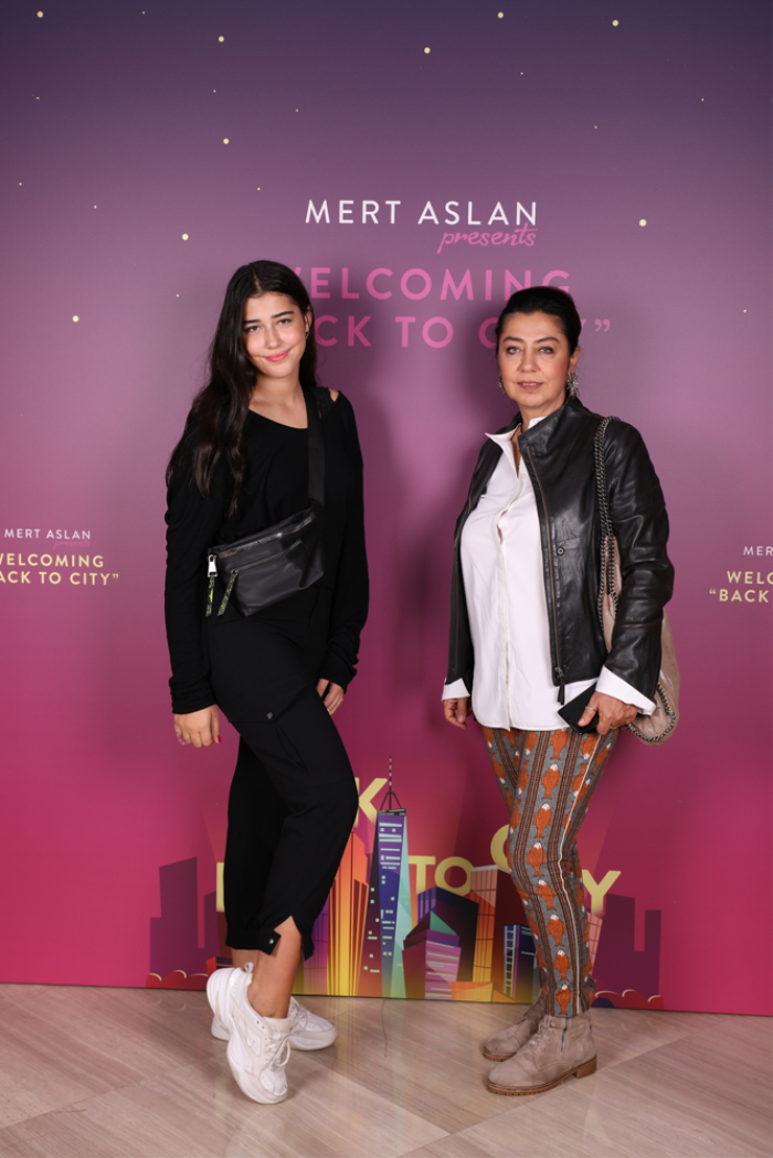 ALIŞVERİŞ ŞENLİĞİ