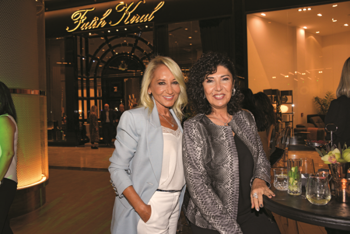 BİRİNCİ YIL DÖNÜMÜNE MUHTEŞEM KUTLAMA