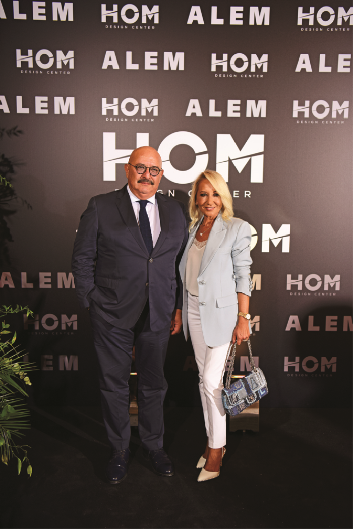 BİRİNCİ YIL DÖNÜMÜNE MUHTEŞEM KUTLAMA