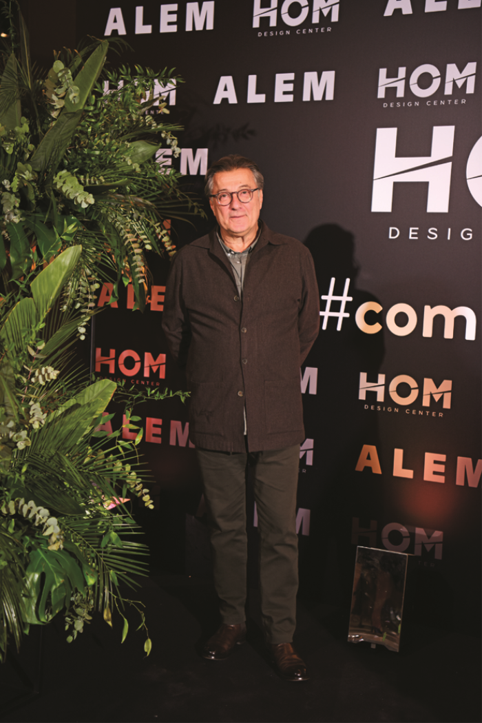 BİRİNCİ YIL DÖNÜMÜNE MUHTEŞEM KUTLAMA