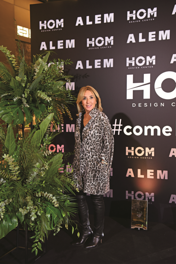 BİRİNCİ YIL DÖNÜMÜNE MUHTEŞEM KUTLAMA