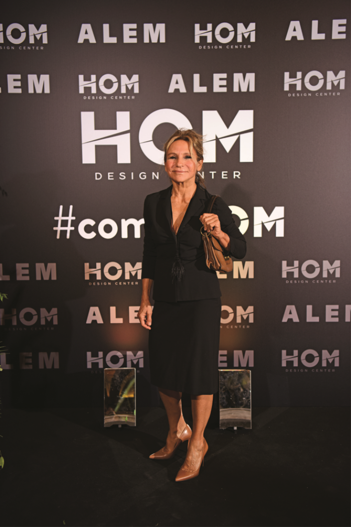 BİRİNCİ YIL DÖNÜMÜNE MUHTEŞEM KUTLAMA