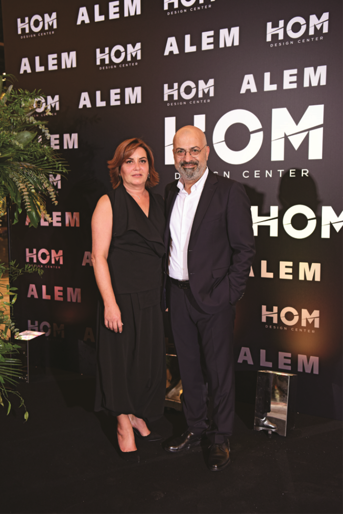 BİRİNCİ YIL DÖNÜMÜNE MUHTEŞEM KUTLAMA