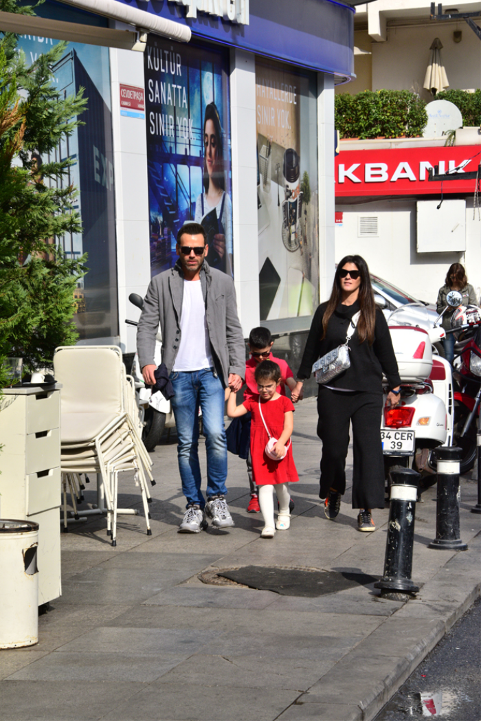 İSTANBUL CADDELERİ