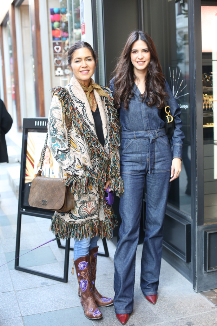 MODA VE SOSYETE’NİN BOBBİ BROWN SEÇKİSİ TANITILDI