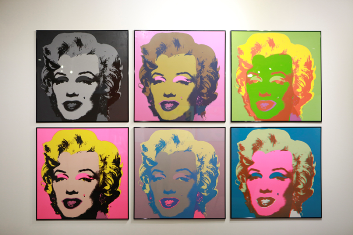 ANDY WARHOL SERGİSİ SANATSEVERLERLE BULUŞTU