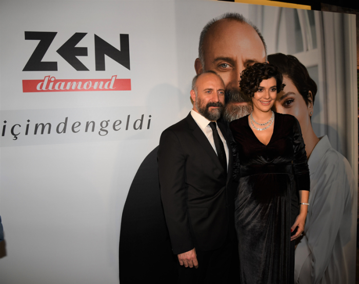 BİRLİKTE REKLAM YÜZÜ OLDULAR