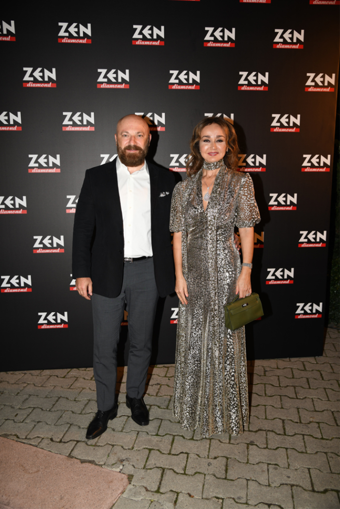 BİRLİKTE REKLAM YÜZÜ OLDULAR