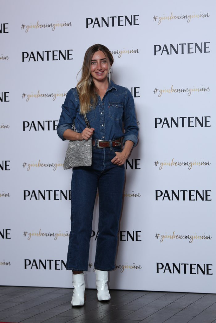 YENİ MARKA ELÇİSİ DEMET ÖZDEMİR