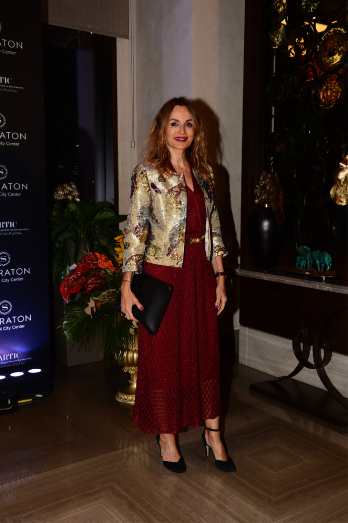 OTEL AÇILIŞINA GÖRKEMLİ GECE