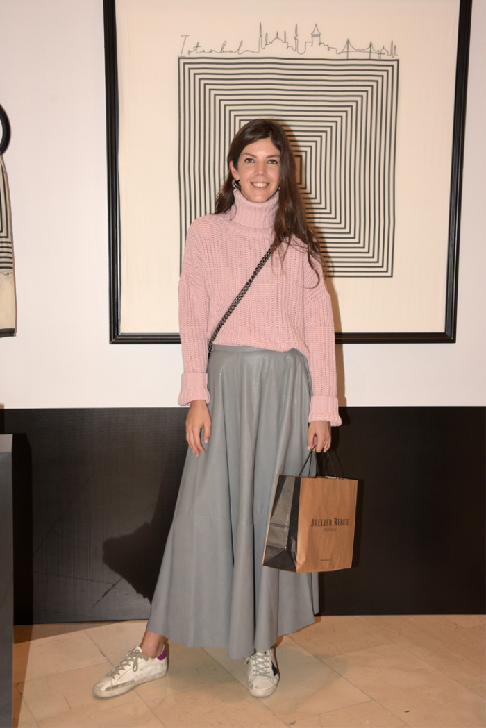 İSTANBUL KOKAN EŞARPLAR