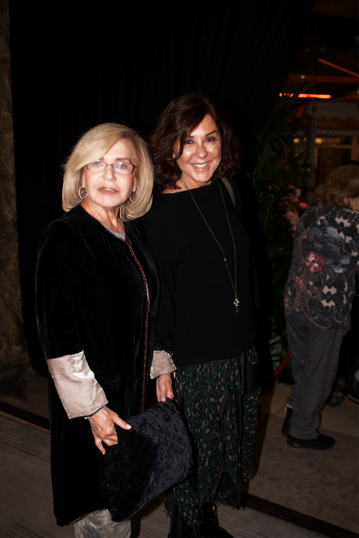 YENİ YIL DAVETİYLE EĞİTİME KATKI