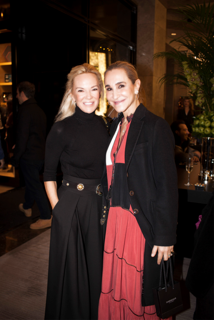 YENİ YIL DAVETİYLE EĞİTİME KATKI