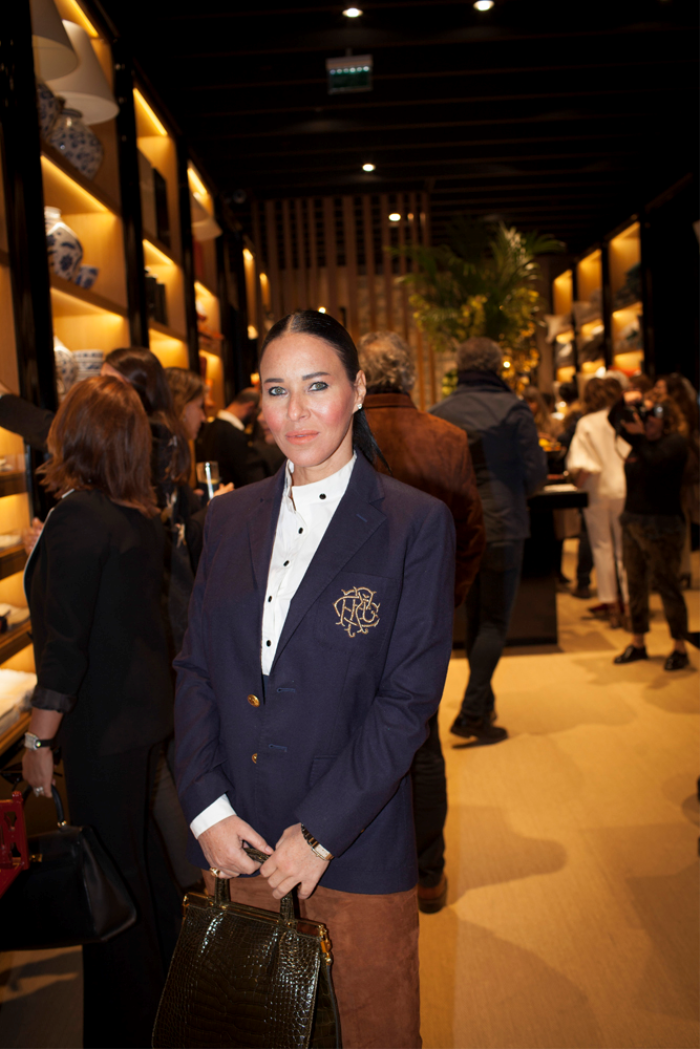 YENİ YIL DAVETİYLE EĞİTİME KATKI