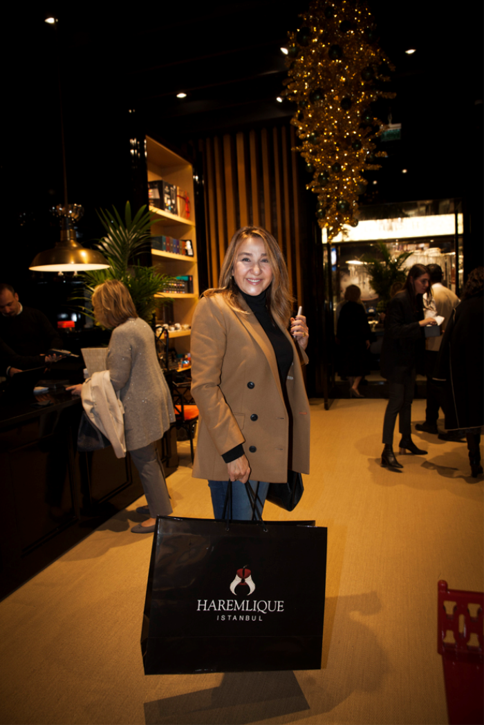 YENİ YIL DAVETİYLE EĞİTİME KATKI