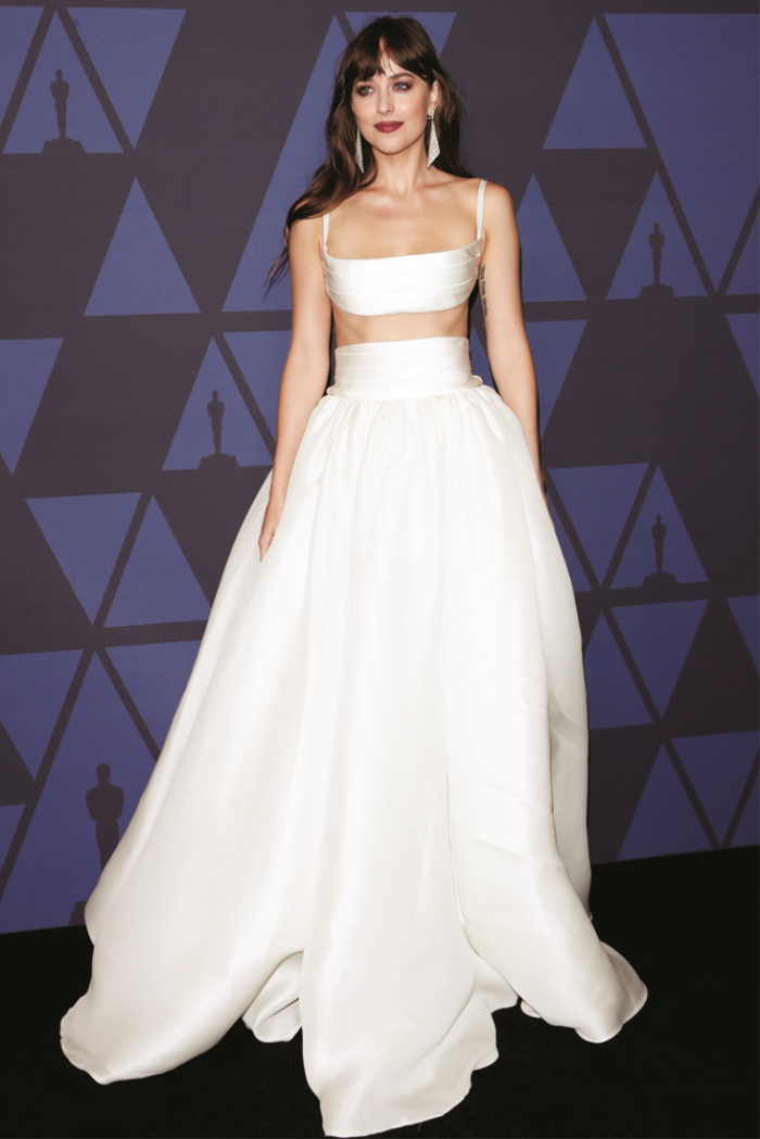 KIRMIZI HALIDA ÜNLÜ İSİMLERİN KARNESİ