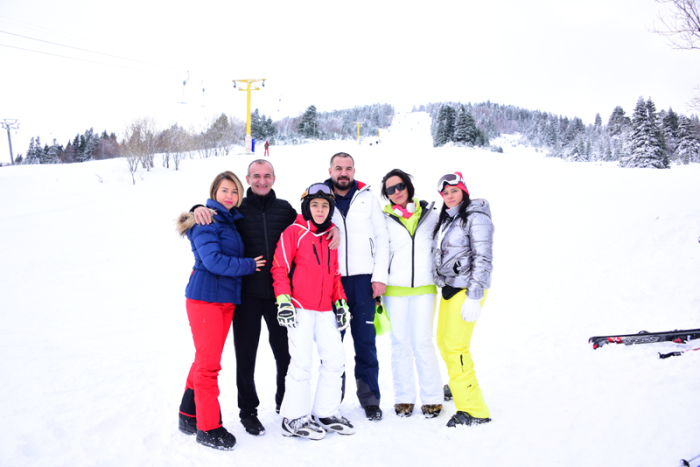 ÜNLÜ İSİMLER YENİ YILI ULUDAĞDA KARŞILADI