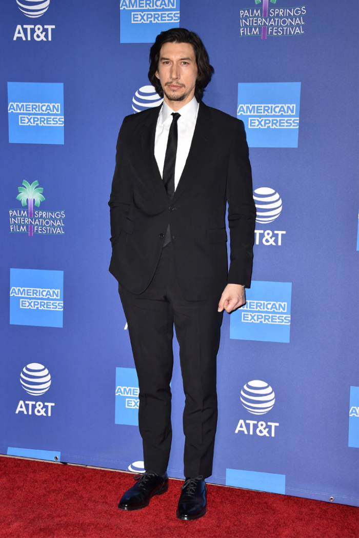 31. PALM SPRINGS ÖDÜLLERİ KIRMIZI HALI STİLLERİ