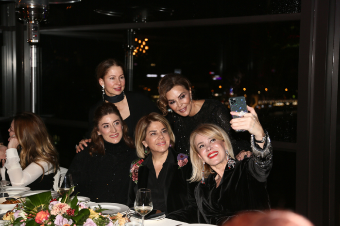 FERYAL GÜLMAN’DAN SÜRPRİZ KUTLAMA