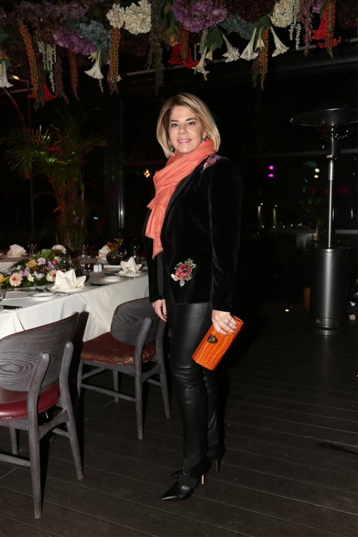 FERYAL GÜLMAN’DAN SÜRPRİZ KUTLAMA