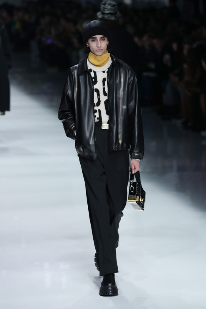 FENDI MİLANODA YENİ KOLEKSİYONUNU TANITTI