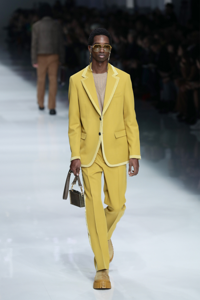 FENDI MİLANODA YENİ KOLEKSİYONUNU TANITTI