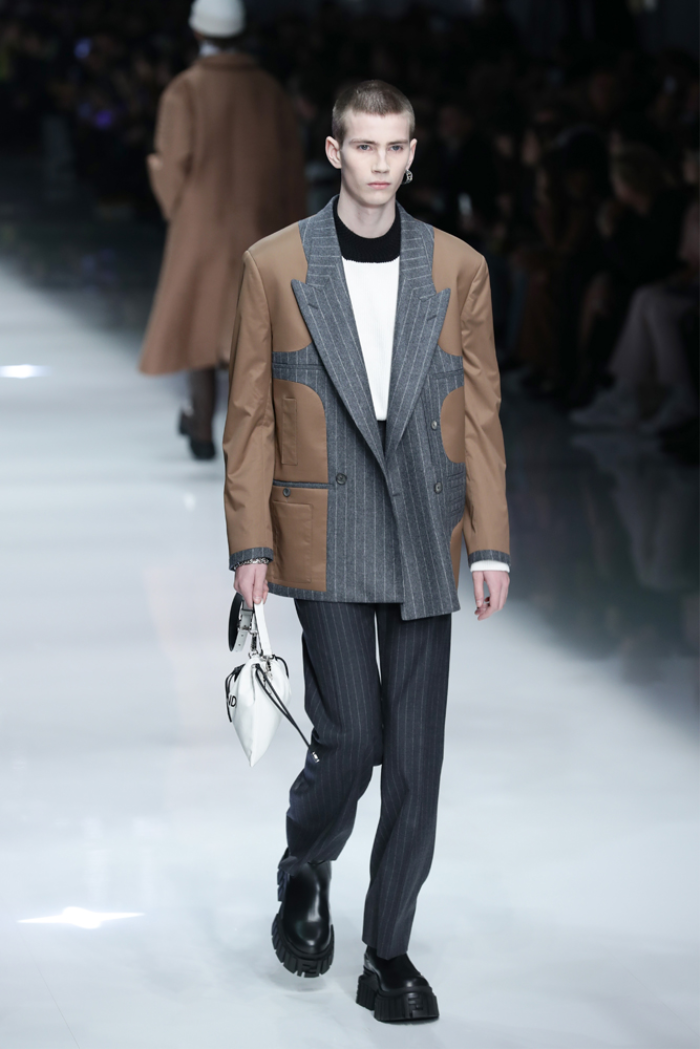 FENDI MİLANODA YENİ KOLEKSİYONUNU TANITTI