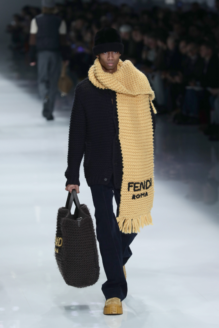 FENDI MİLANODA YENİ KOLEKSİYONUNU TANITTI