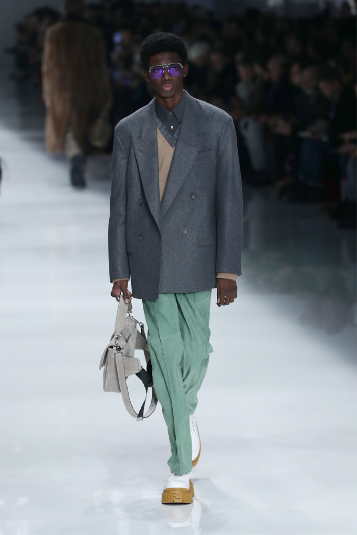 FENDI MİLANODA YENİ KOLEKSİYONUNU TANITTI