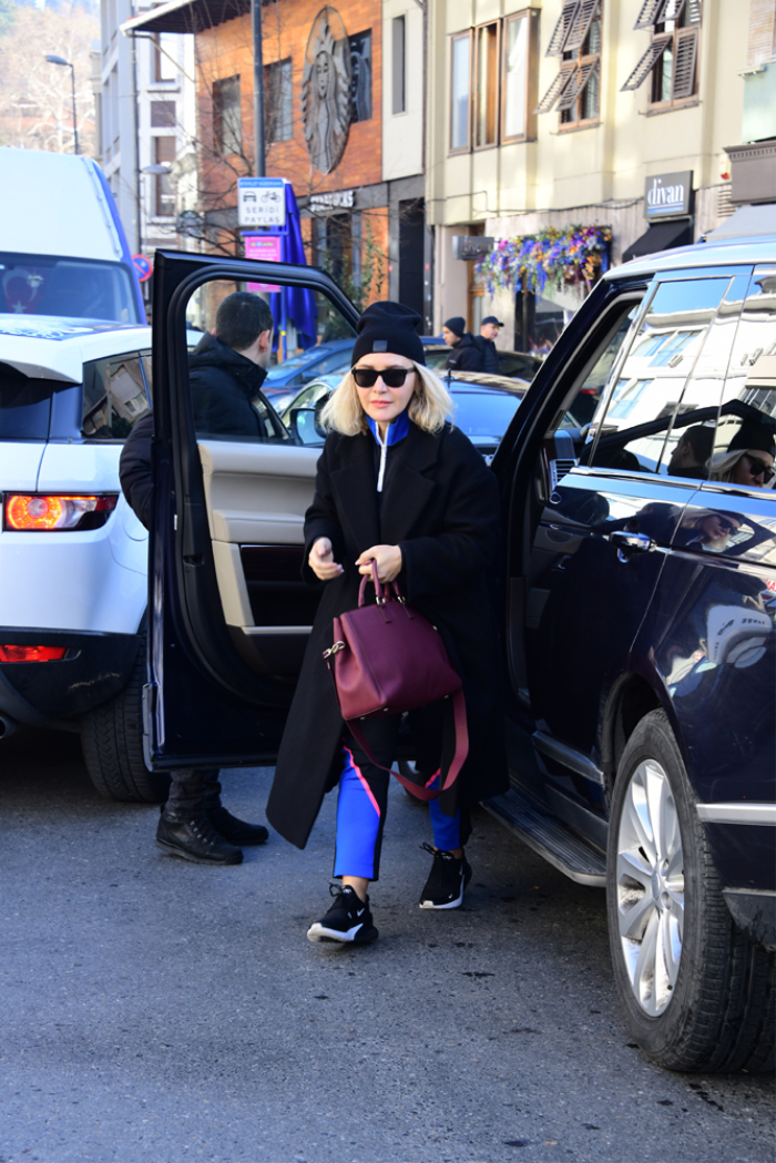 İSTANBULDA KİMLERE RASTLADIK?