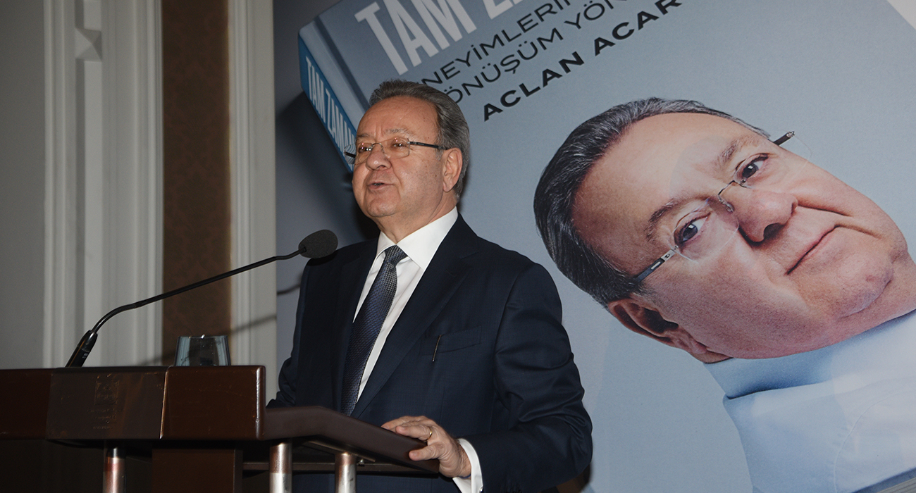 ACLAN ACAR KİTABINI TANITTI