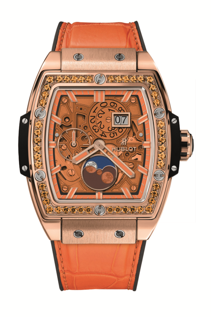 AY’IN EVRELERİNİ GÖSTEREN 9 SAAT MODELİ