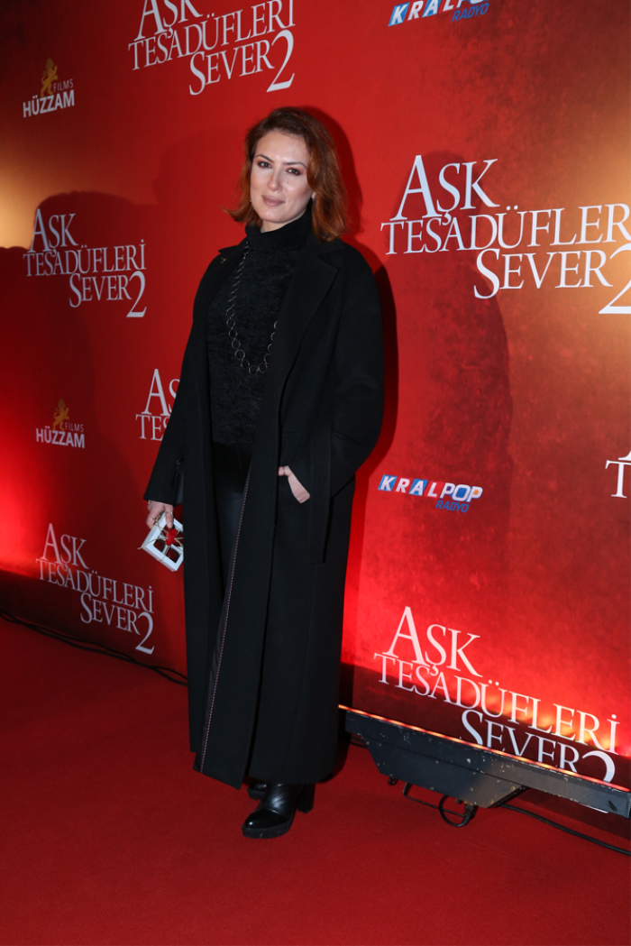 AŞK TESADÜFLERİ SEVER 2 FİLMİNİN GALASI YAPILDI