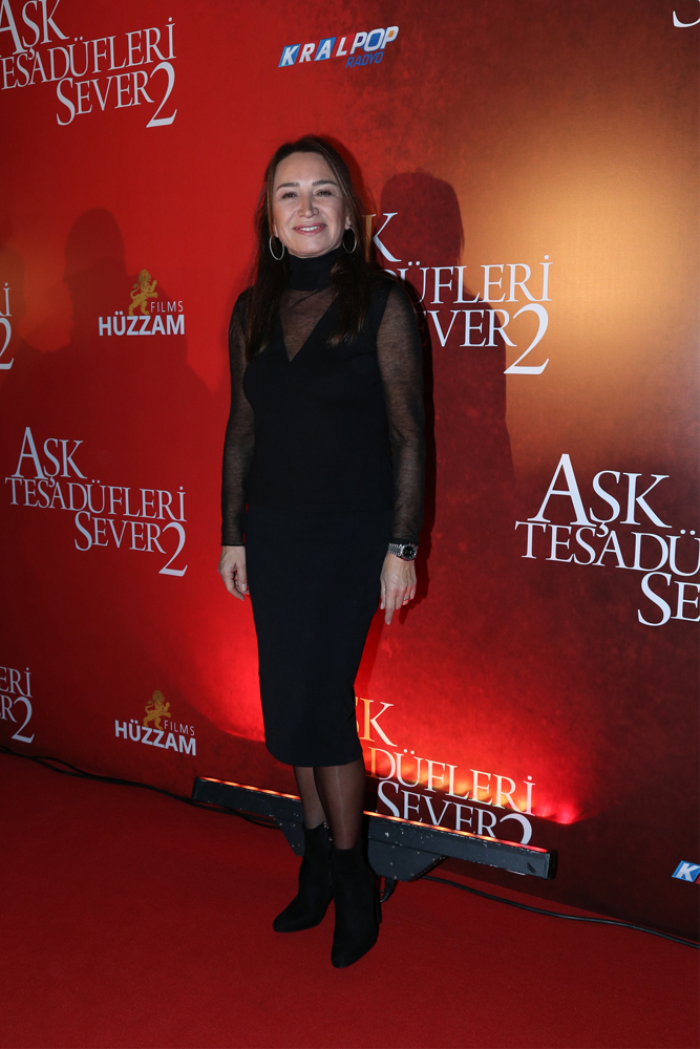 AŞK TESADÜFLERİ SEVER 2 FİLMİNİN GALASI YAPILDI