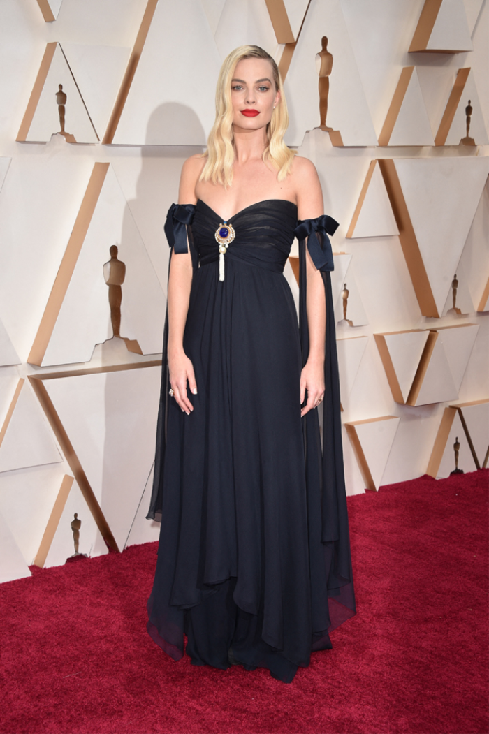 KIRMIZI HALIDA ŞIKLIK YARIŞI