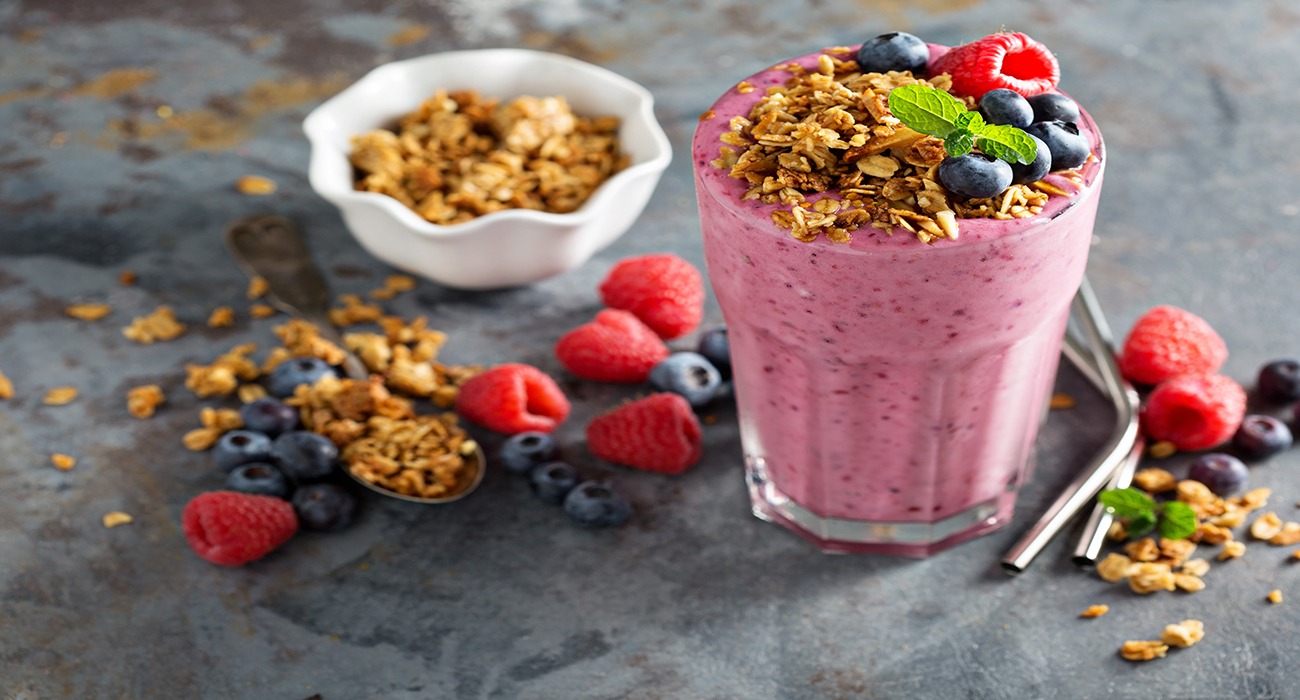 Smoothie Tarifleri: Mango Çilek Pratik Smoothie Tarifi