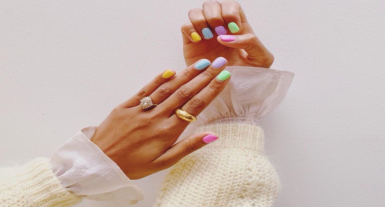 KOLAY İPUÇLARI İLE EVDE PRATİK MANİKÜR REHBERİ