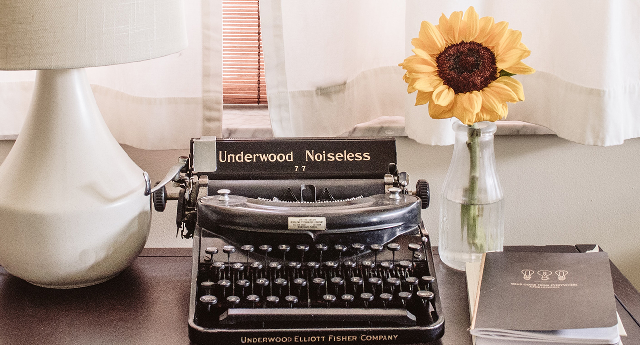 GÖNDEREN: YONCA EBUZZİYA