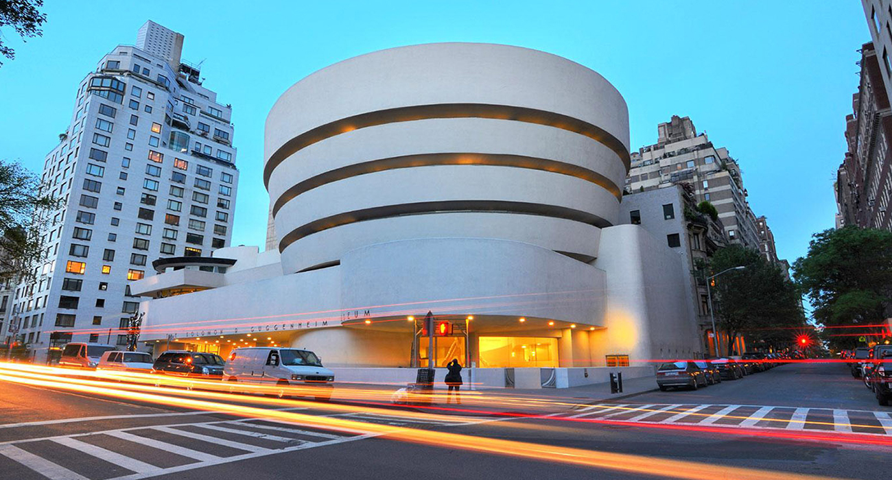 GUGGENHEIM MÜZESİ SANAT KİTAPLARI ARŞİVİNİ AÇIYOR
