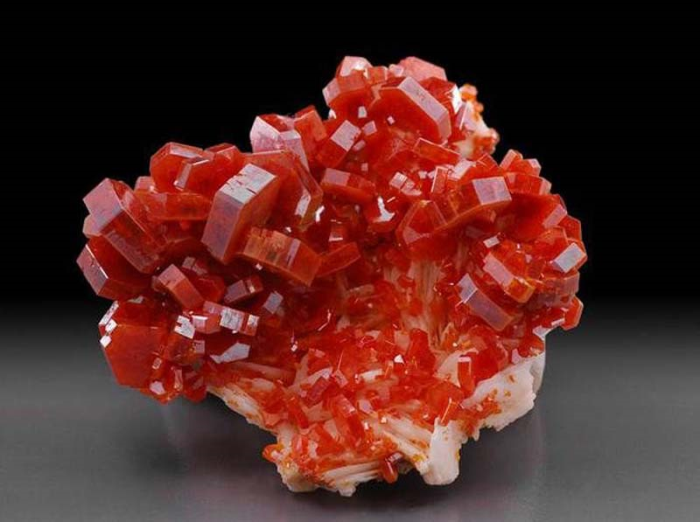 BURÇLAR VE DOĞAL TAŞLAR  